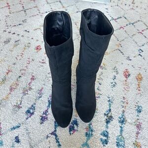 Black faux suede block heel boots size 7 1/2